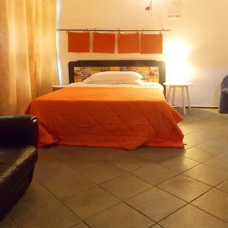 Colors Hostel Toscolano-Maderno