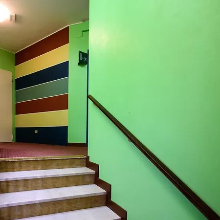 Colors 호스텔 *